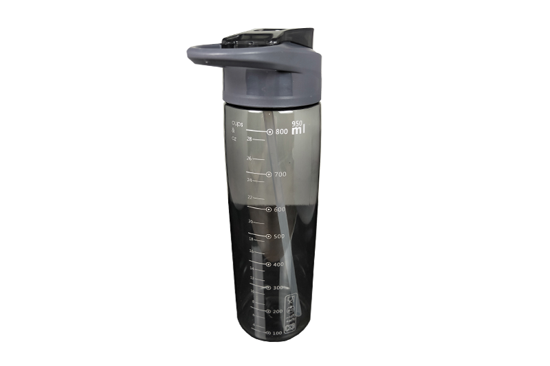 950ml Plastic High-Capacity Outdoor Water Bottle W Straw